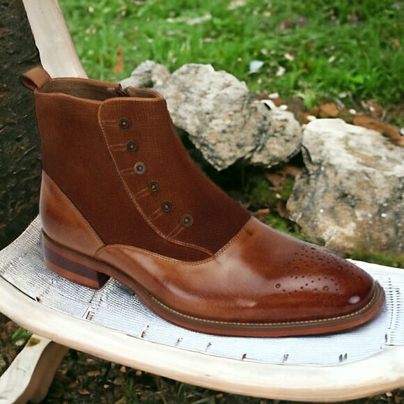 MEN'S GIOVANNI KENDRICK TAN LEATHER DRESS BOOT WITH WOOL FELT ACCENTS. - Picture 1 of 2